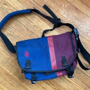 Timbuktu messenger bag with laptop sleeve